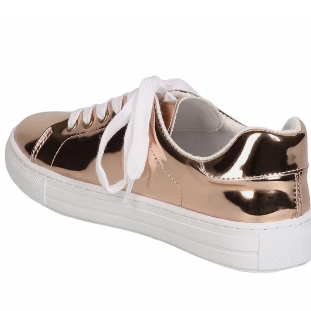 QUPID ROSE GOLD METALLIC LEATHERETTE LACE UP SNEAKERS SZ 6 - Picture 8 of 11